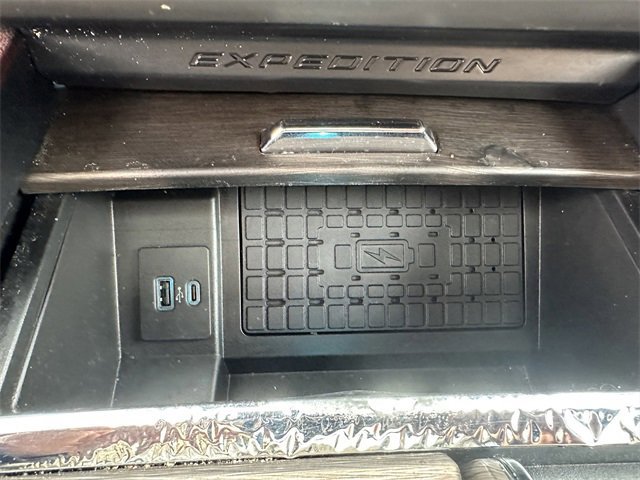Certified 2022 Ford Expedition Limited image 26