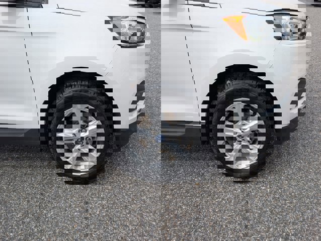 Certified 2020 Ford Edge SE FWD image 9