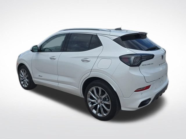 Used 2025 Buick Encore GX Avenir w/ Avenir Technology Package FWD image 5