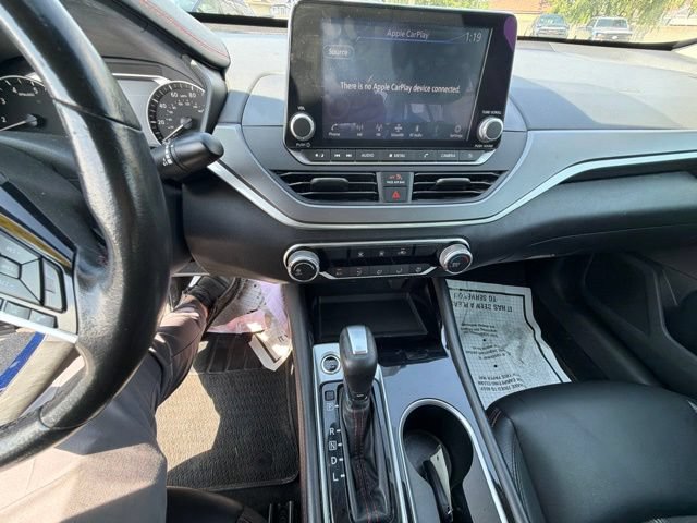 Used 2024 Nissan Altima 2.5 SR FWD image 19