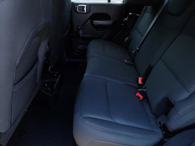 Used 2018 Jeep Wrangler Unlimited Sport AWD/4WD image 9
