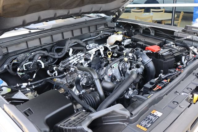 Certified 2025 Ford Bronco 2-Door w/ Sasquatch Package AWD/4WD image 11