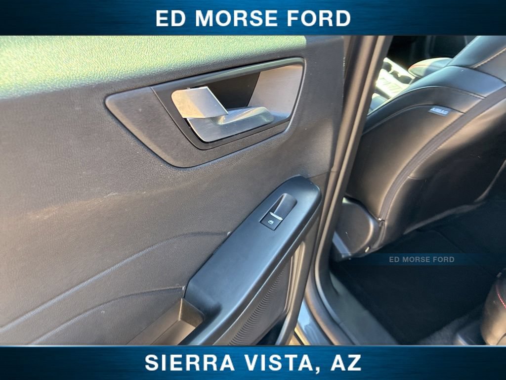 Certified 2025 Ford Escape ST-Line AWD/4WD image 16