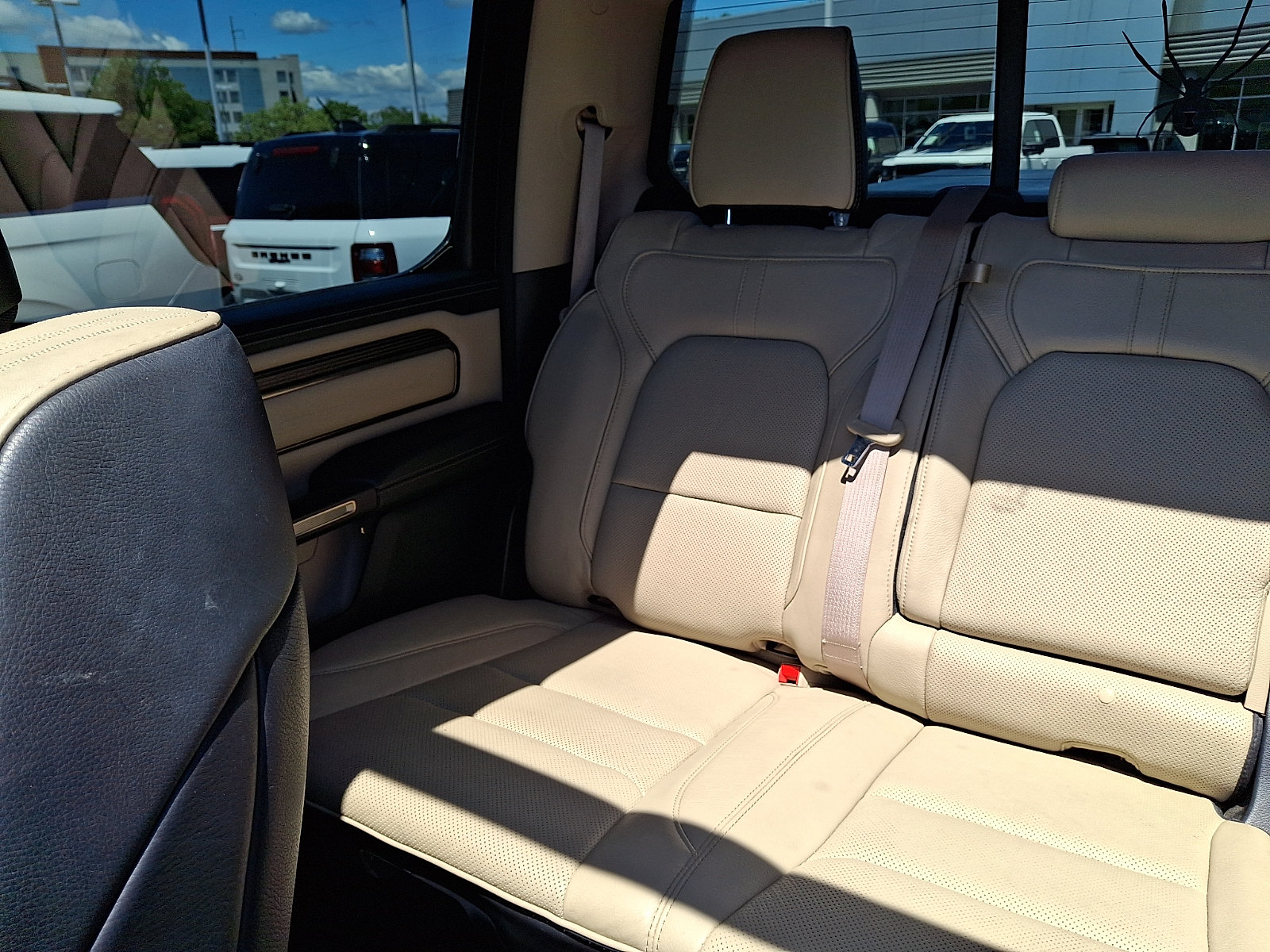 Used 2020 RAM 1500 Limited AWD/4WD image 17
