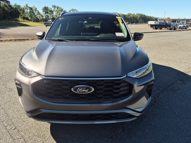 Certified 2023 Ford Escape ST-Line w/ Tech Pack #1 FWD image 9