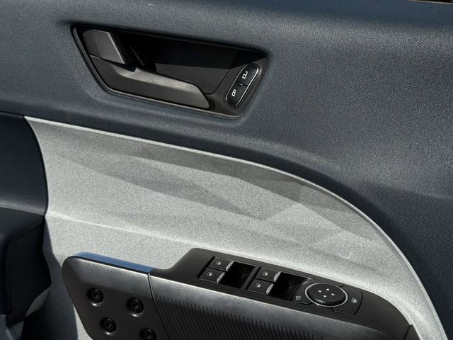 Certified 2025 Ford Maverick XLT FWD image 25