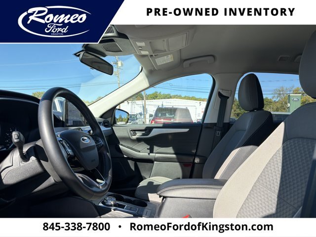 Certified 2022 Ford Escape SE w/ SE Sport Appearance Package AWD/4WD image 10