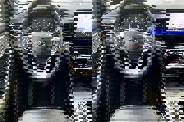 Certified 2023 Ford Explorer Limited image 13