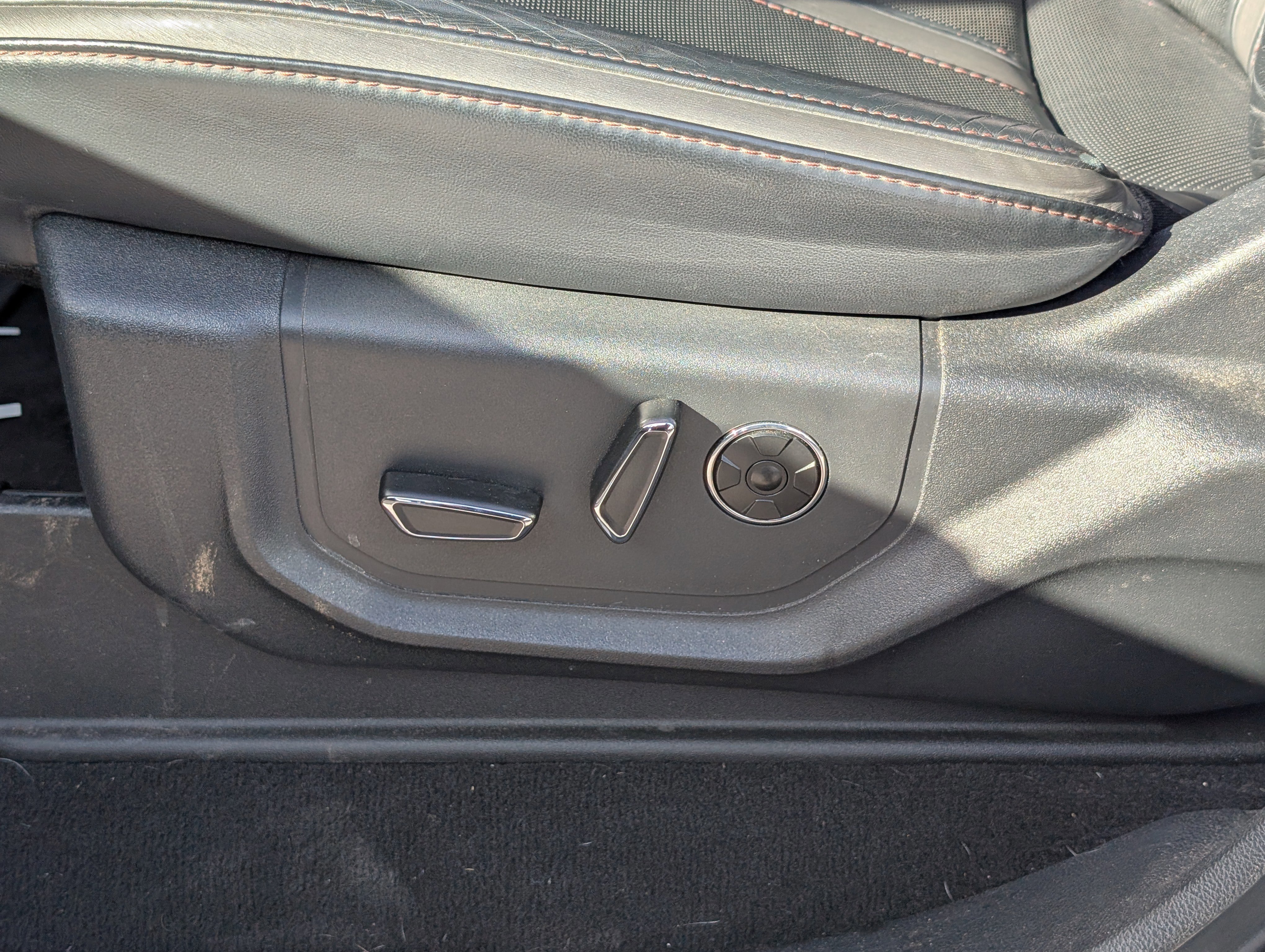 Certified 2022 Ford F350 Platinum image 23