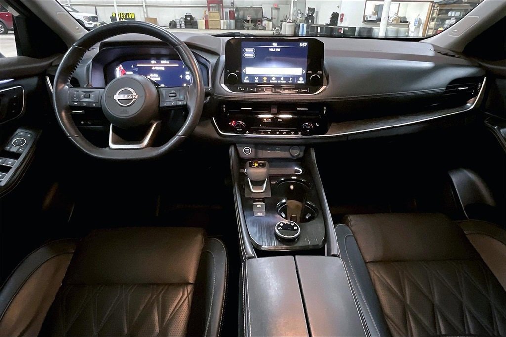 Used 2023 Nissan Rogue Platinum w/ Platinum Premium Package image 14