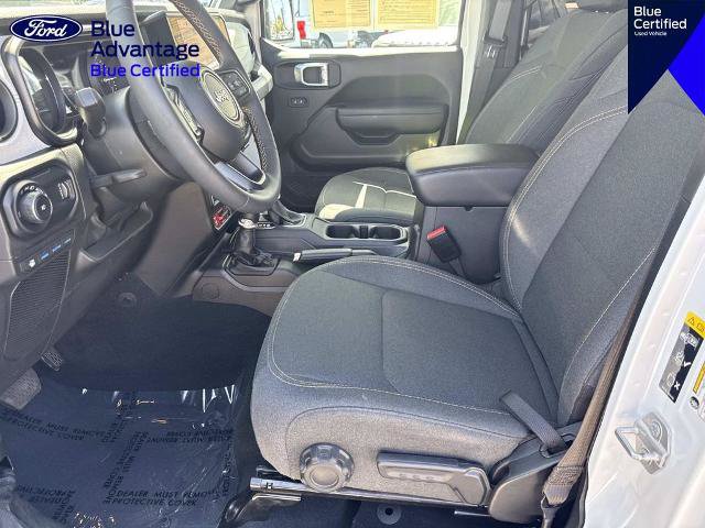 Used 2024 Jeep Wrangler Unlimited AWD/4WD image 17