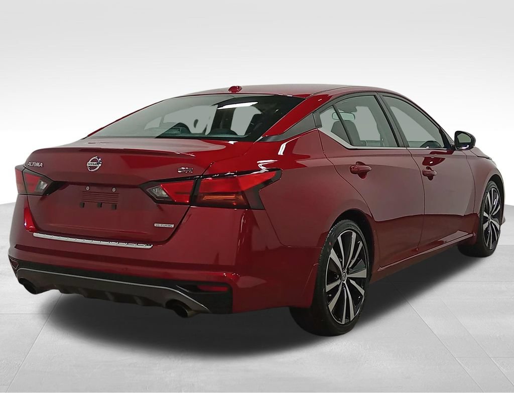 Used 2022 Nissan Altima 2.0 SR FWD image 3