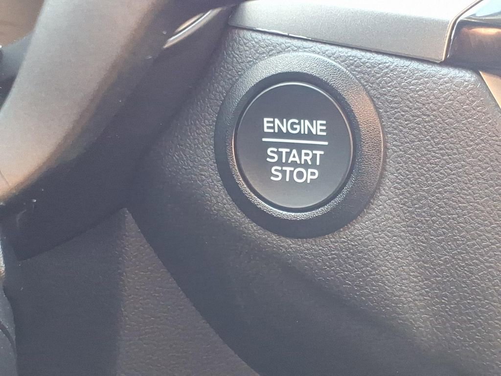 Certified 2025 Ford Escape Active FWD image 22