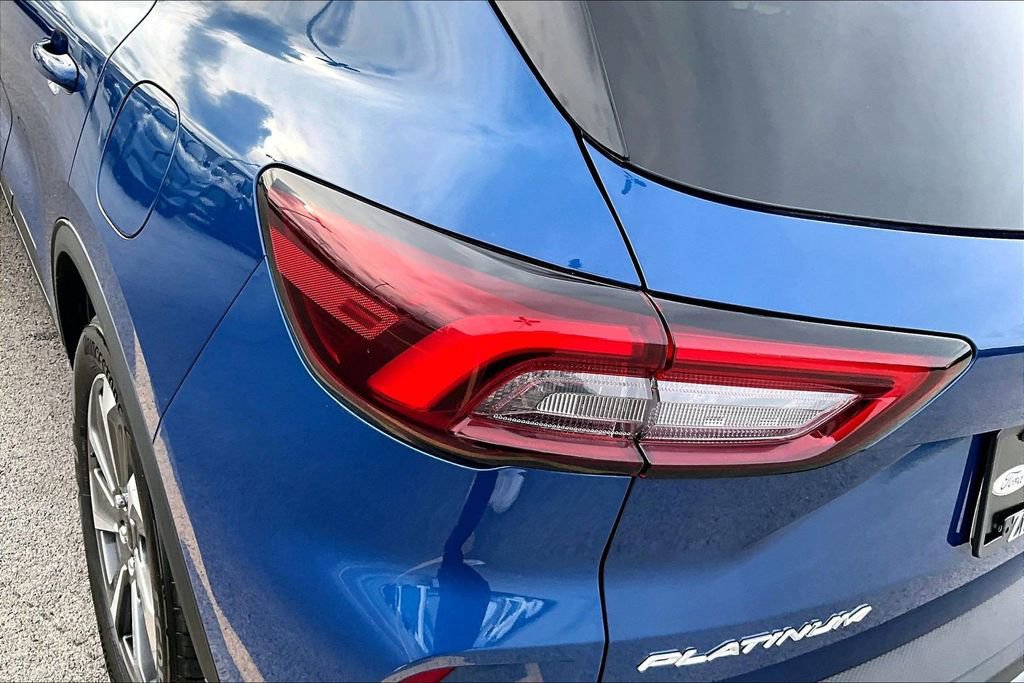 Certified 2023 Ford Escape Platinum w/ Premium Technology Package AWD/4WD image 29