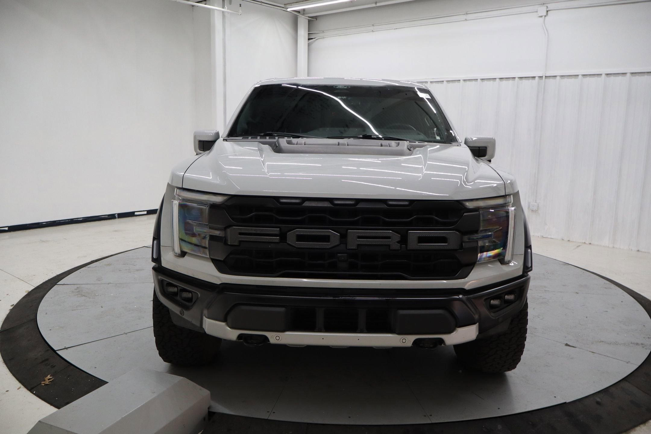 Certified 2024 Ford F150 Raptor AWD/4WD image 9