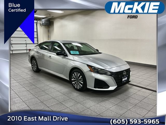 Used 2024 Nissan Altima 2.5 SV
