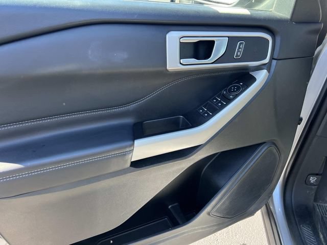 Certified 2023 Ford Explorer XLT AWD/4WD image 6