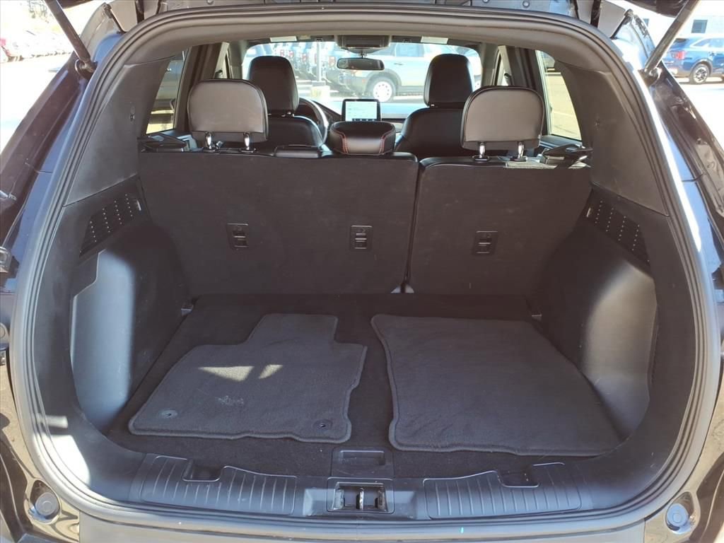 Certified 2025 Ford Escape ST-Line image 7