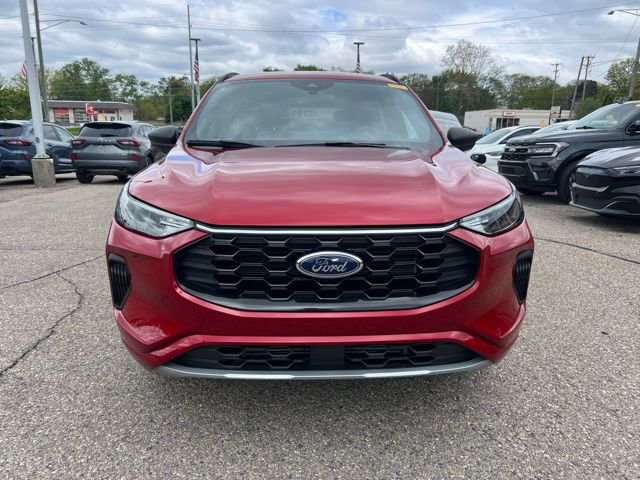 Certified 2023 Ford Escape ST-Line w/ Tech Pack #1 AWD/4WD image 2