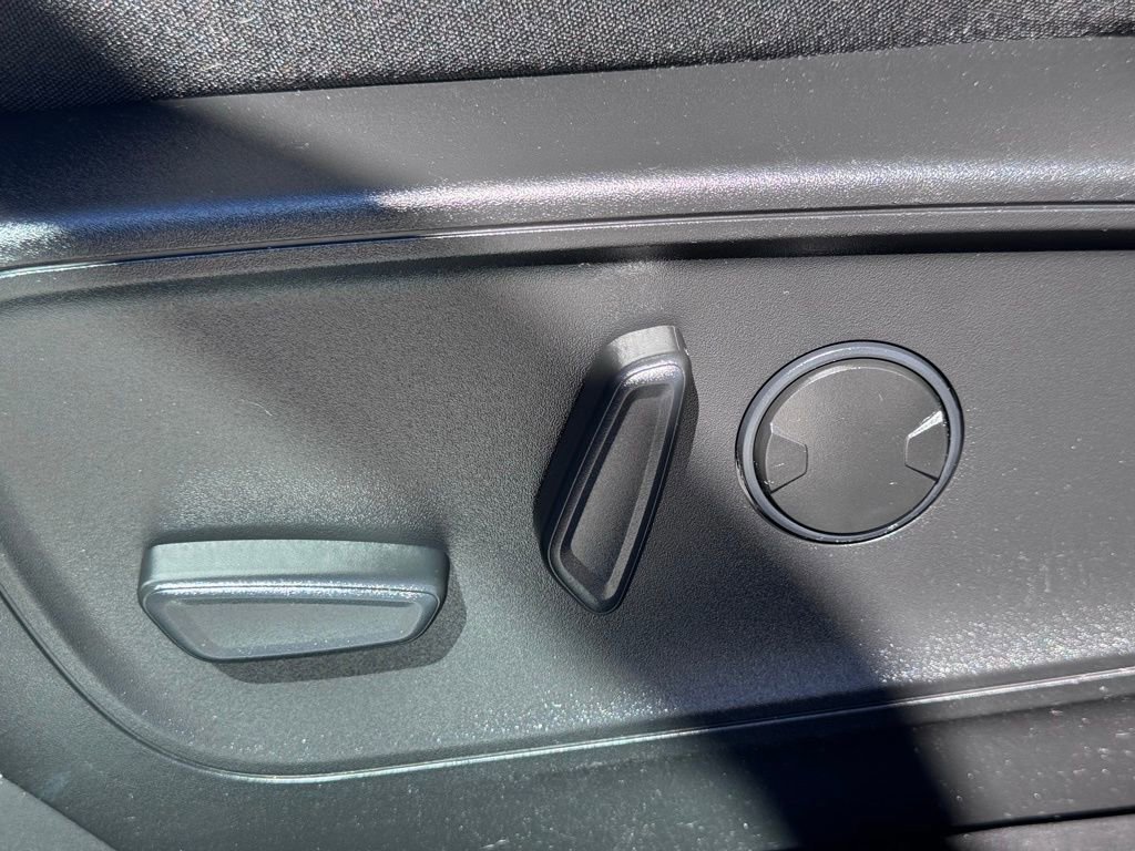 Certified 2023 Ford Escape Active image 25