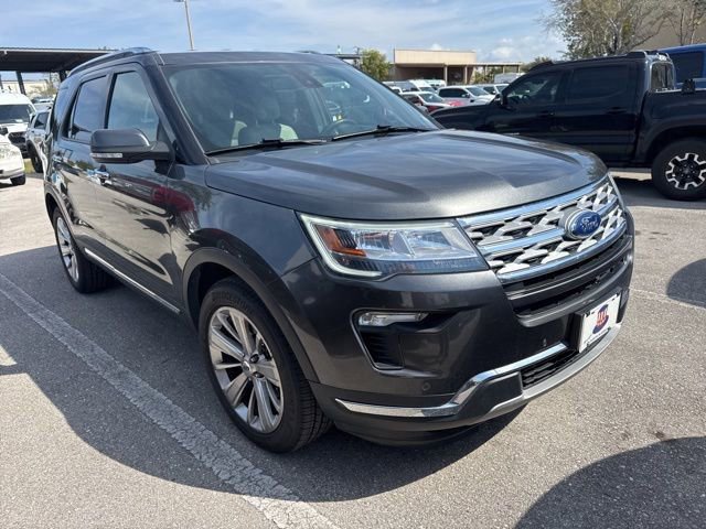 Certified 2019 Ford Explorer Limited w/ Ford Safe & Smart Package image 4