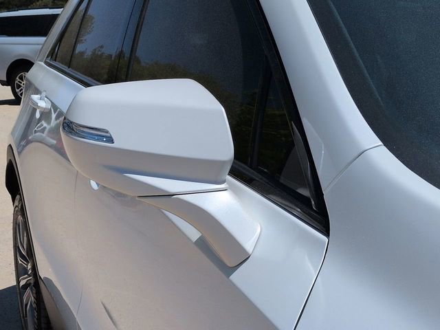 Used 2022 Cadillac XT4 Sport w/ Safety Alert Package image 13