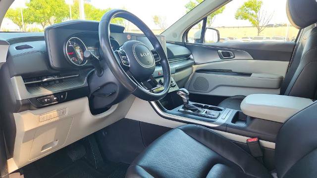 Used 2024 Kia Carnival LX image 9