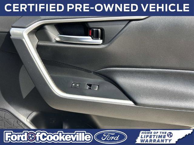 Used 2021 Toyota RAV4 XLE Premium AWD/4WD image 26