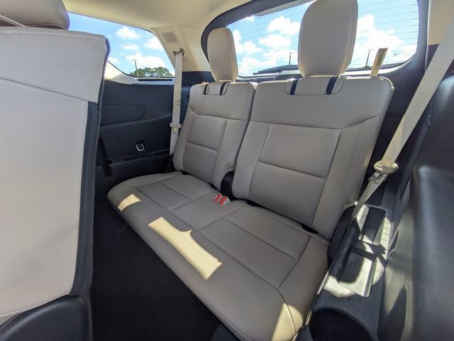 Certified 2023 Ford Explorer Limited w/ Equipment Group 301A RWD image 15