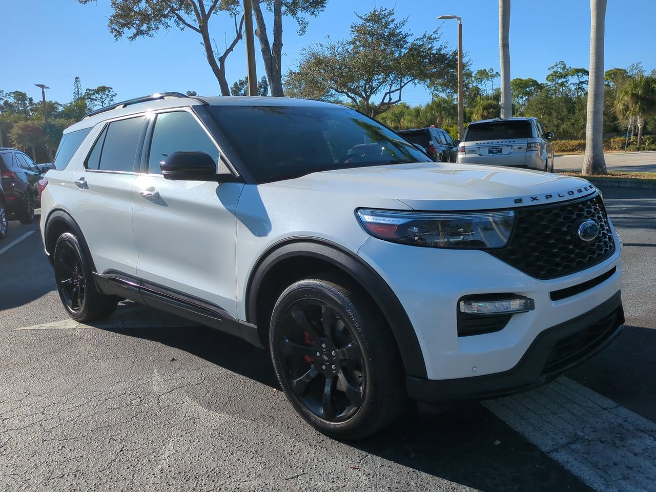 Certified 2020 Ford Explorer ST w/ ST Street Pack image 8