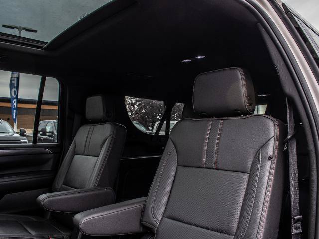 Used 2023 Chevrolet Suburban RST w/ Luxury Package AWD/4WD image 25
