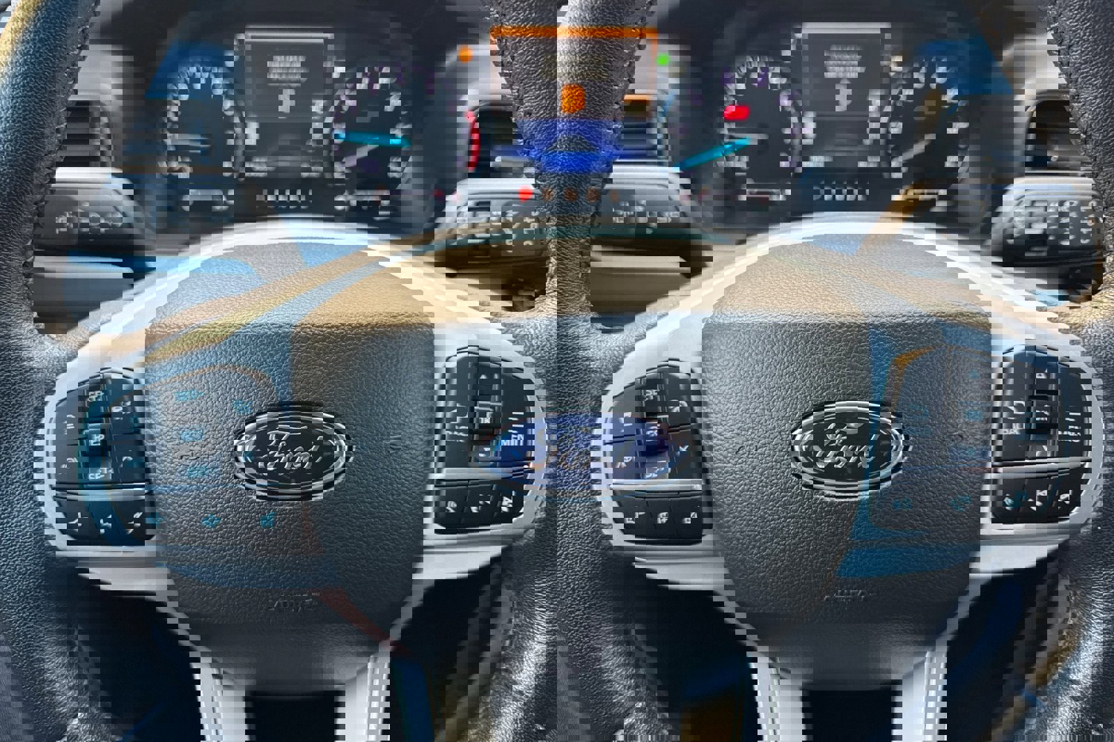 Certified 2022 Ford Explorer XLT w/ Equipment Group 202A image 25