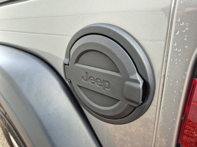 Used 2018 Jeep Wrangler Unlimited Sport S image 11