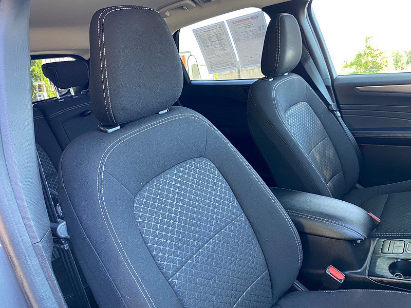 Certified 2023 Ford Escape Active AWD/4WD image 30
