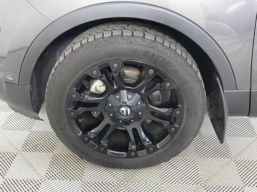 Certified 2017 Ford Explorer Platinum image 8