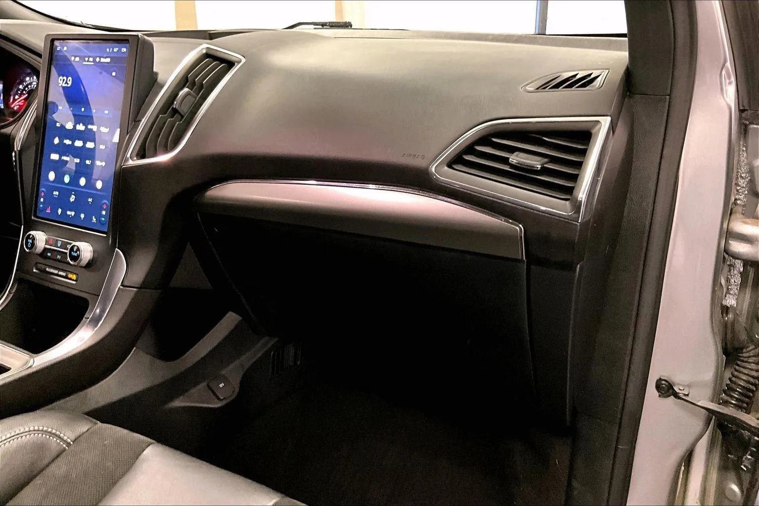 Certified 2022 Ford Edge ST image 15