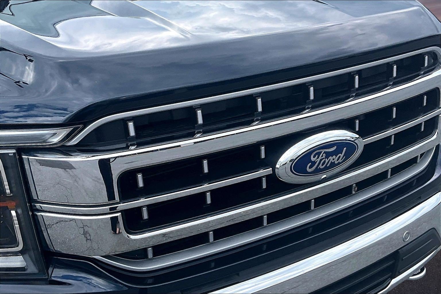 Certified 2023 Ford F150 Lariat w/ Equipment Group 502A High AWD/4WD image 29