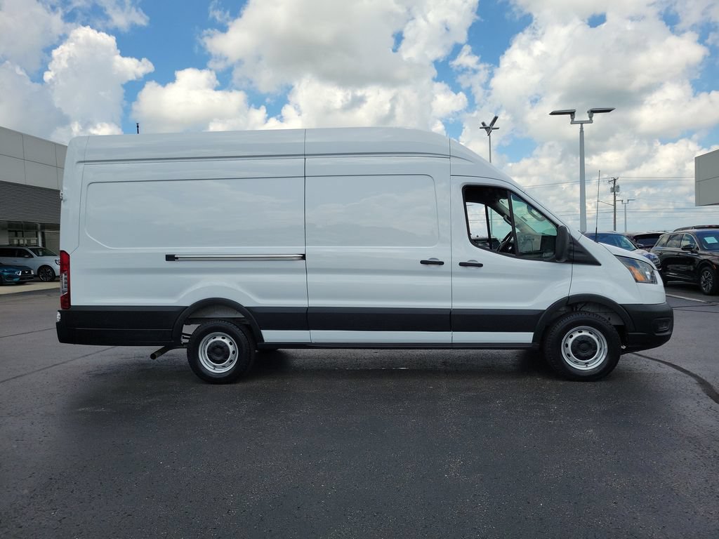 Certified 2025 Ford Transit 250 148 High Roof Extended RWD image 3
