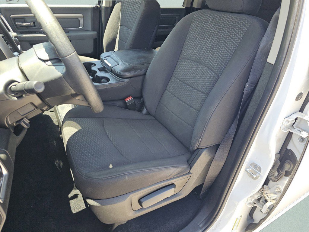 Used 2019 RAM 1500 Classic Warlock AWD/4WD image 6