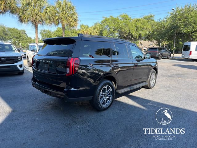 Certified 2025 Ford Expedition Active RWD image 9