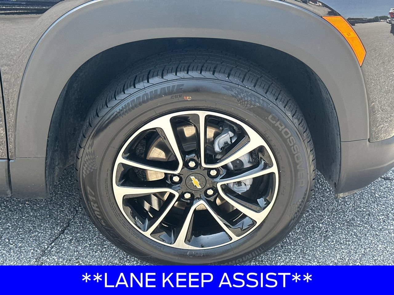 Used 2025 Chevrolet TrailBlazer LT AWD/4WD image 14