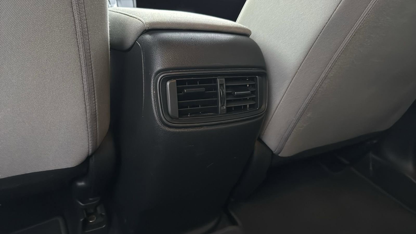 Used 2019 Honda CR-V LX image 27