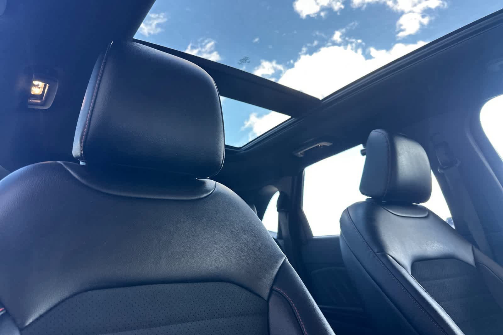 Certified 2022 Ford Edge ST-Line AWD/4WD image 17