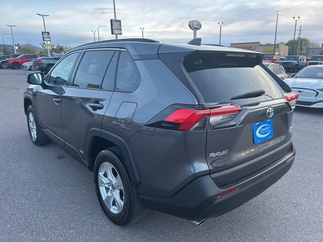 Used 2021 Toyota RAV4 XLE AWD/4WD image 4