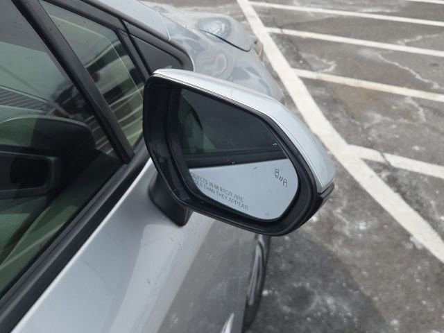 Used 2021 Toyota Corolla LE image 9