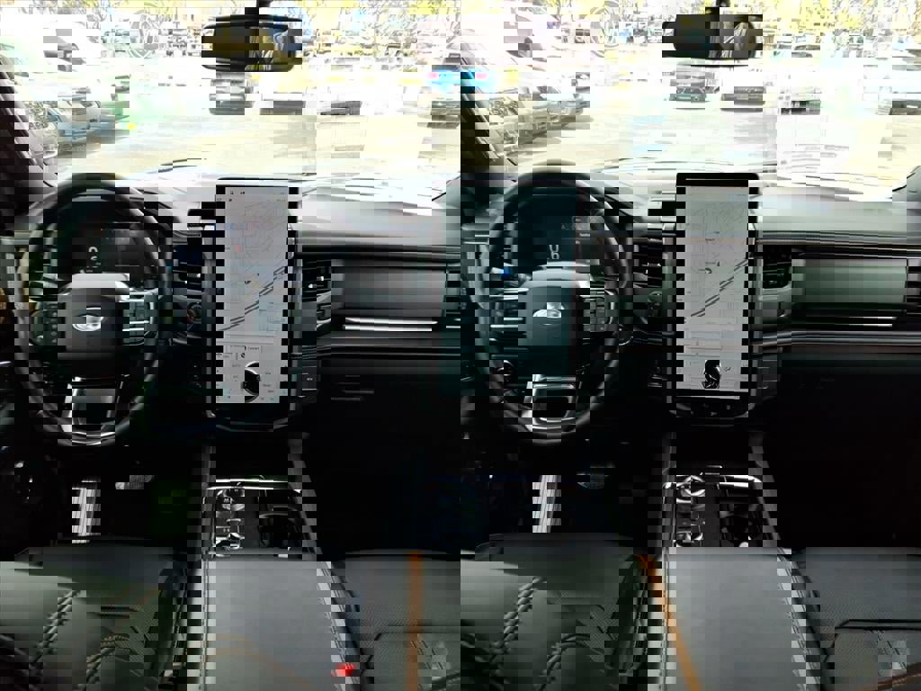 Certified 2024 Ford Expedition Max Platinum image 19