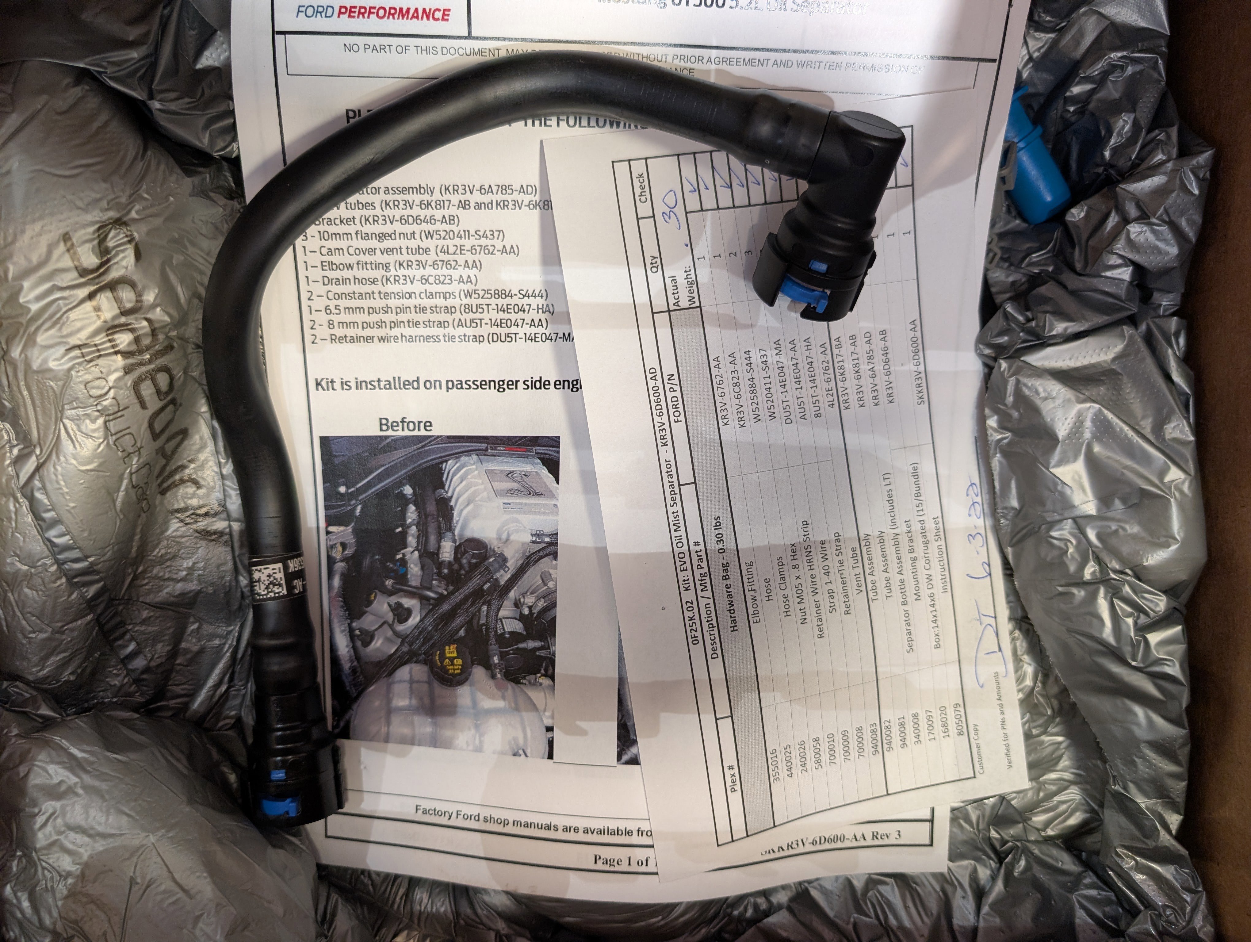 Certified 2022 Ford Mustang Shelby GT500 w/ Carbon Fiber Track Pack RWD image 29