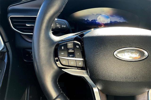 Certified 2023 Ford Explorer Platinum w/ Technology Package image 17