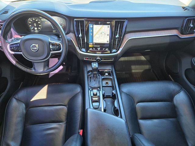 Used 2021 Volvo S60 T5 Momentum w/ Premium Package AWD/4WD image 9
