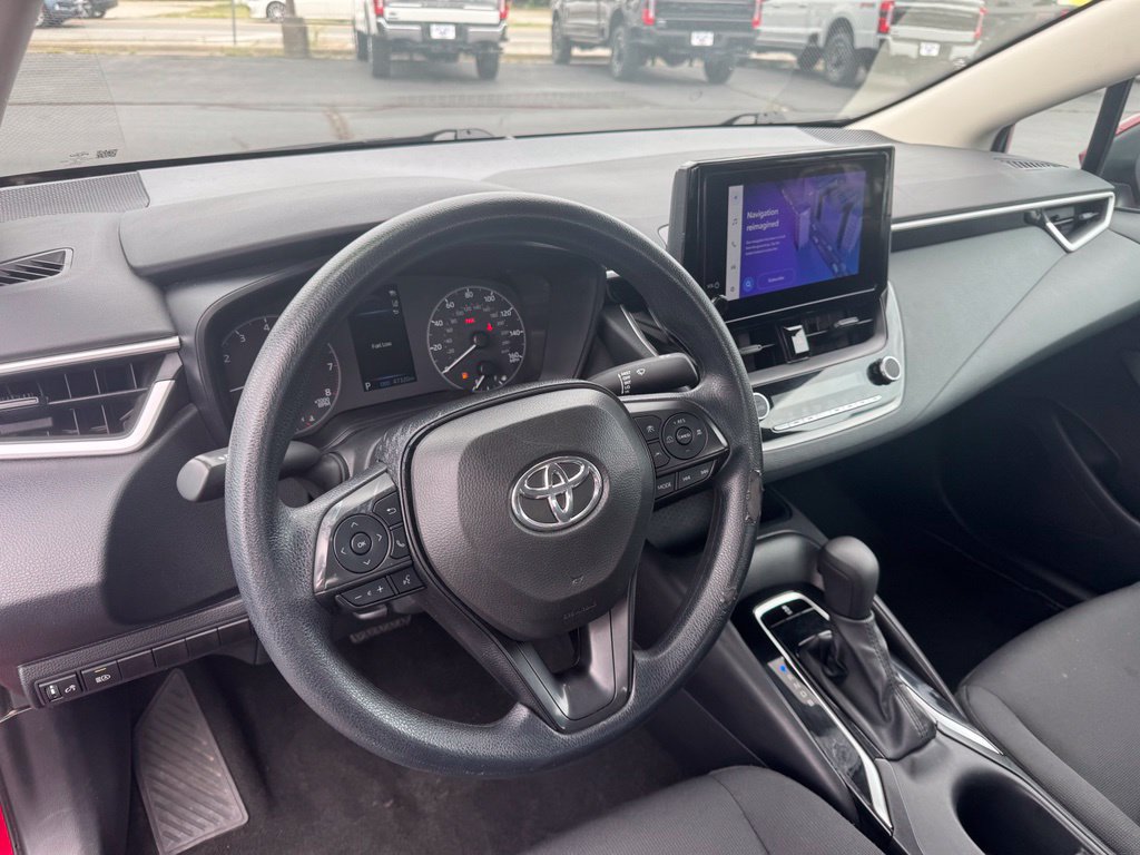 Used 2025 Toyota Corolla LE FWD image 7